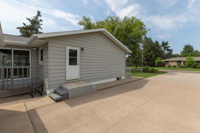 5160 14th Street SE, Rochester, MN 55904