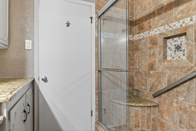 5822 Northgap, Windcrest, TX 78239