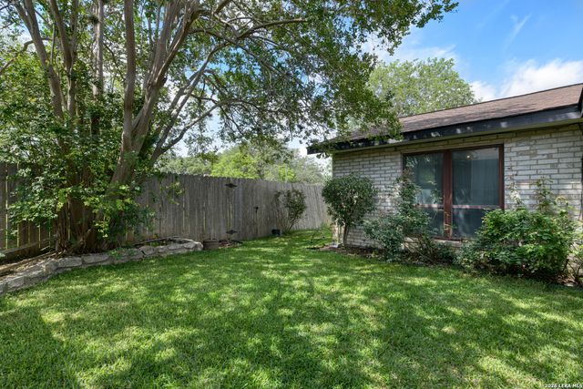 5822 Northgap, Windcrest, TX 78239
