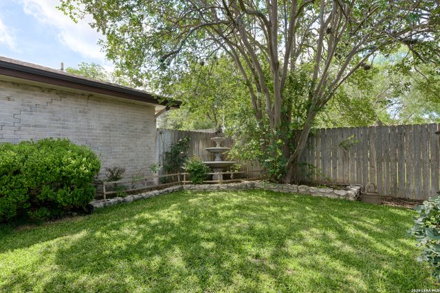 5822 Northgap, Windcrest, TX 78239