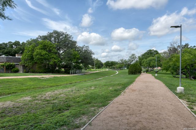 5822 Northgap, Windcrest, TX 78239