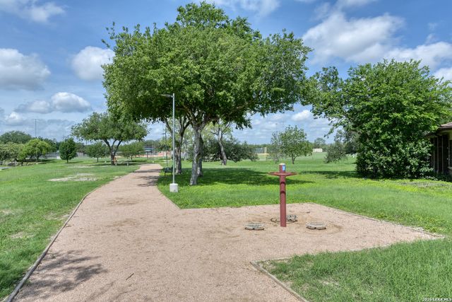 5822 Northgap, Windcrest, TX 78239