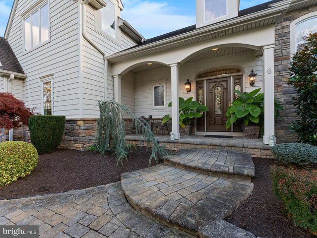 6 TWIN OAKS CT, Sewell, NJ 08080