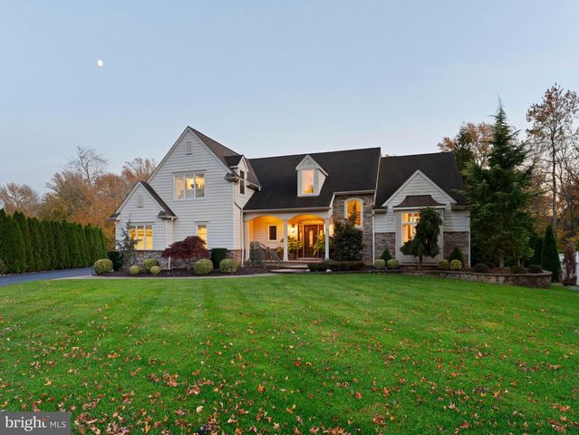 6 TWIN OAKS CT, Sewell, NJ 08080