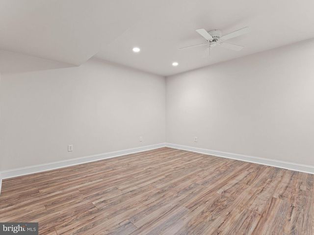 6 TWIN OAKS CT, Sewell, NJ 08080