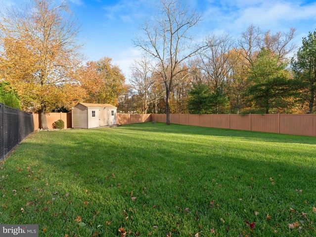 6 TWIN OAKS CT, Sewell, NJ 08080