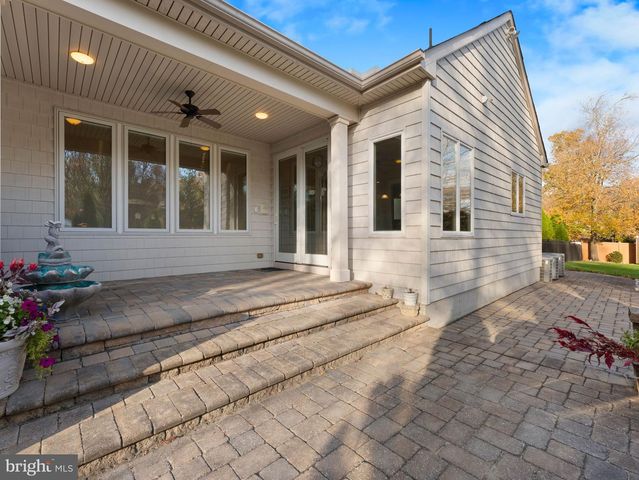 6 TWIN OAKS CT, Sewell, NJ 08080