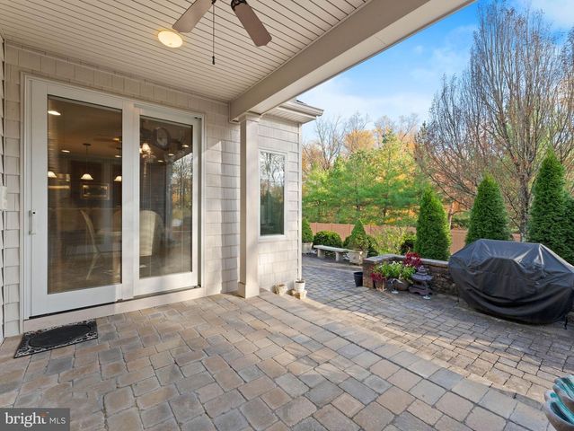 6 TWIN OAKS CT, Sewell, NJ 08080