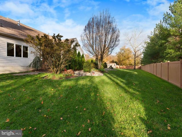 6 TWIN OAKS CT, Sewell, NJ 08080