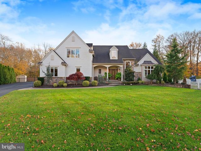 6 TWIN OAKS CT, Sewell, NJ 08080