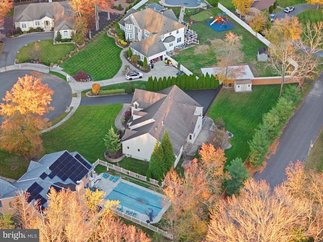 6 TWIN OAKS CT, Sewell, NJ 08080