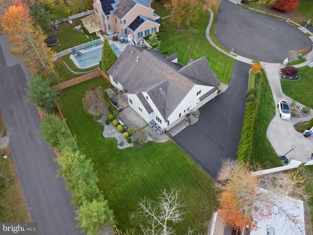 6 TWIN OAKS CT, Sewell, NJ 08080