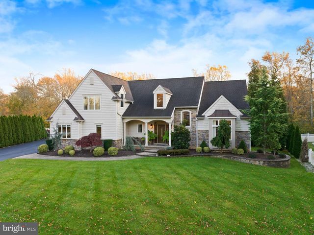 6 TWIN OAKS CT, Sewell, NJ 08080