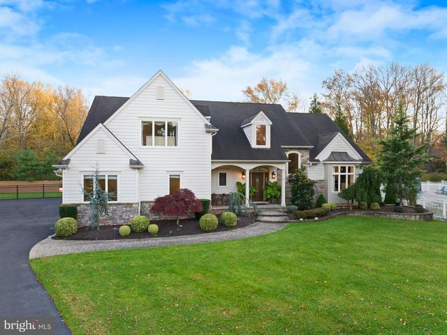6 TWIN OAKS CT, Sewell, NJ 08080