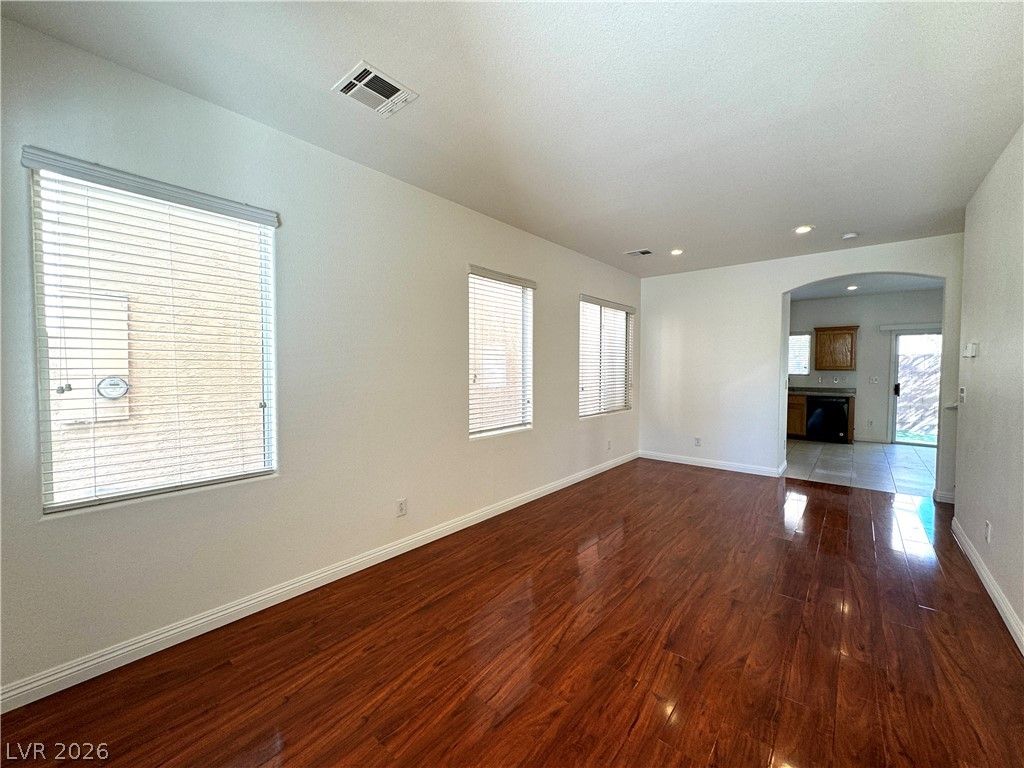 5872 Sakhalin Avenue, Las Vegas, NV 89139 — photo 3
