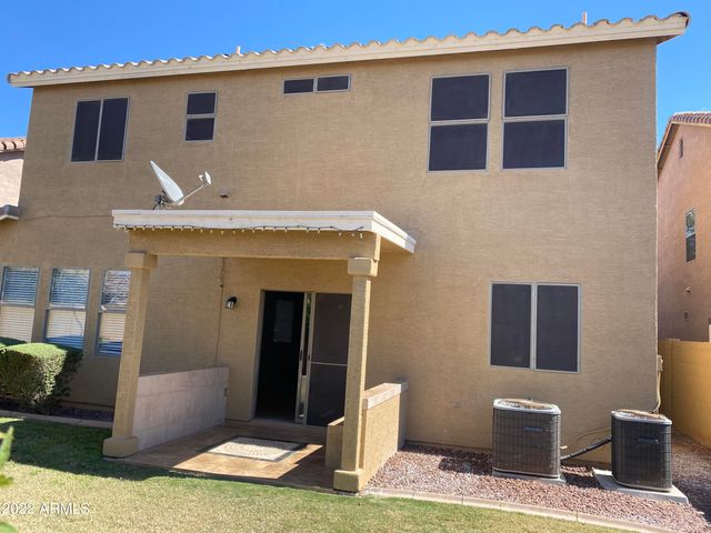 1704 S Falcon Drive, Gilbert, AZ 85295