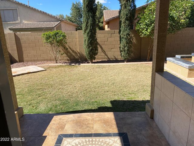 1704 S Falcon Drive, Gilbert, AZ 85295