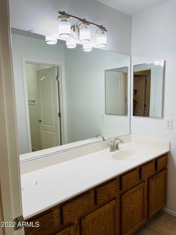1704 S Falcon Drive, Gilbert, AZ 85295