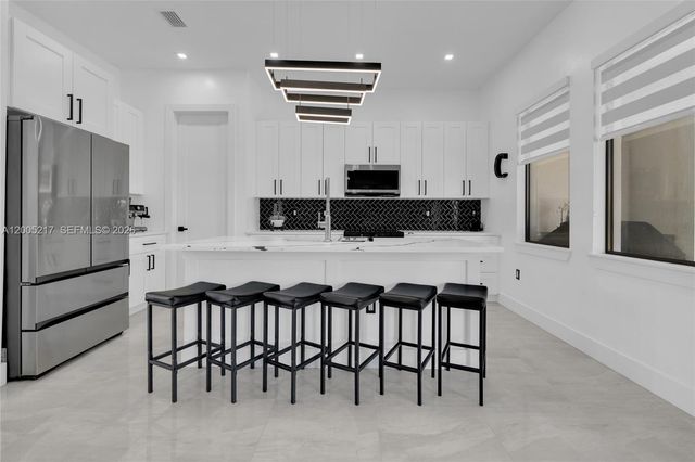 3510 W 9th Court, Lehigh Acres, FL 33971