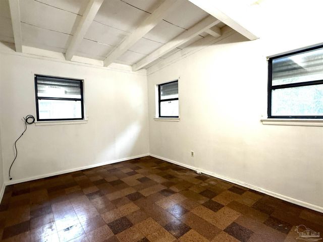 704 Woodland Dr, Pensacola, FL 32503