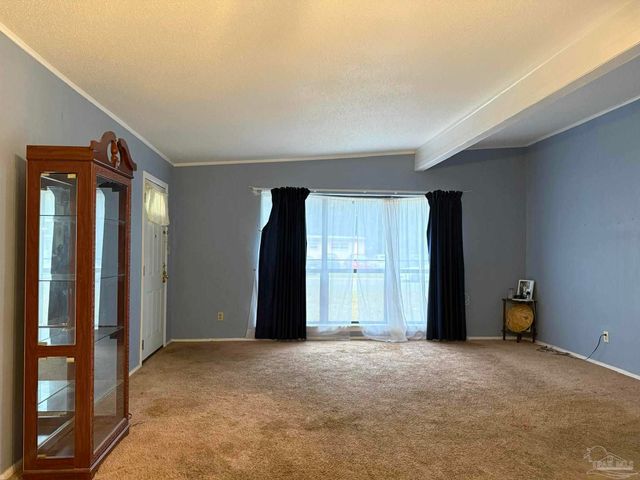 704 Woodland Dr, Pensacola, FL 32503