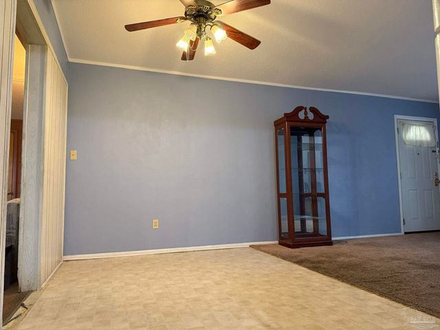 704 Woodland Dr, Pensacola, FL 32503