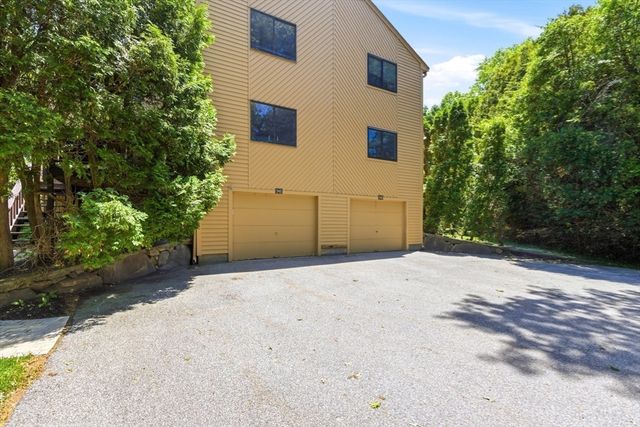 245 Eliot St 245, Ashland, MA 01721
