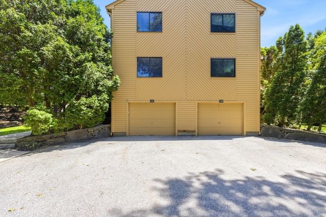 245 Eliot St 245, Ashland, MA 01721
