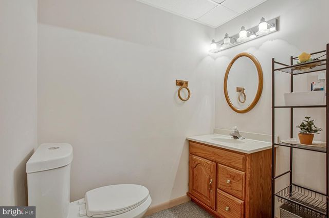 8061 CROYDON WAY, Pasadena, MD 21122