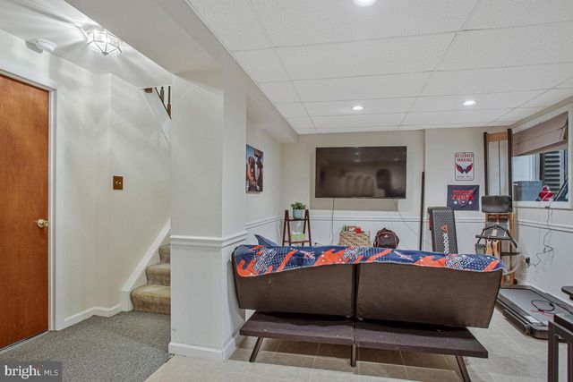 8061 CROYDON WAY, Pasadena, MD 21122