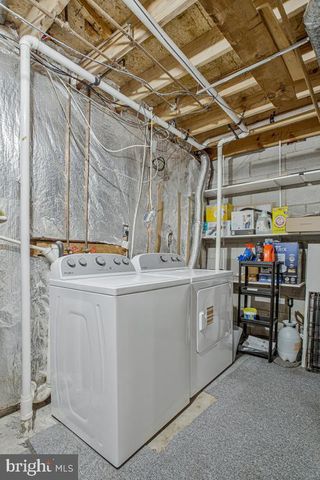 8061 CROYDON WAY, Pasadena, MD 21122