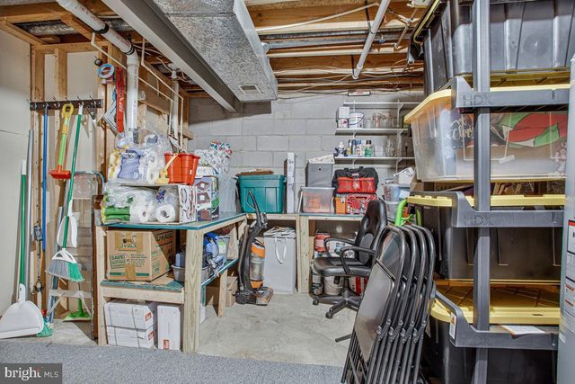 8061 CROYDON WAY, Pasadena, MD 21122