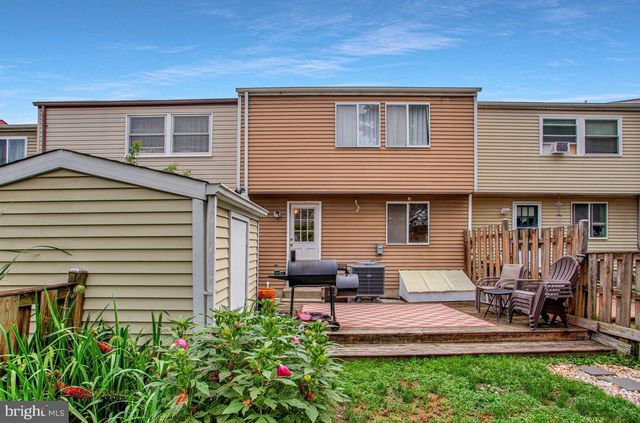8061 CROYDON WAY, Pasadena, MD 21122