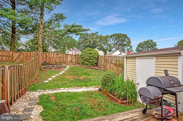 8061 CROYDON WAY, Pasadena, MD 21122
