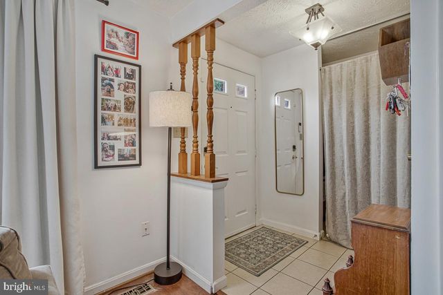 8061 CROYDON WAY, Pasadena, MD 21122