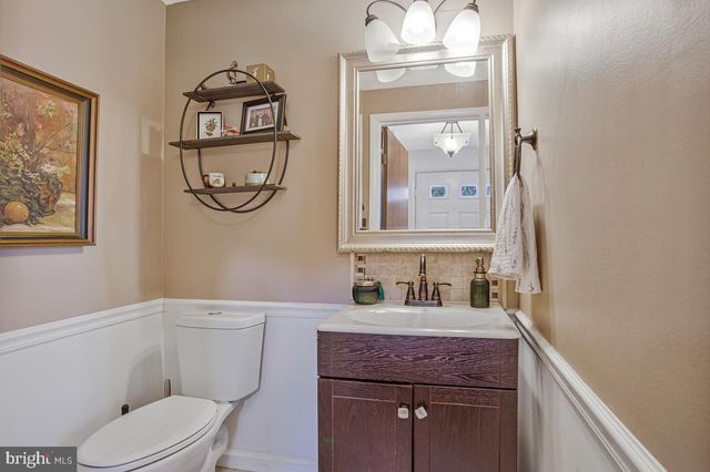 8061 CROYDON WAY, Pasadena, MD 21122