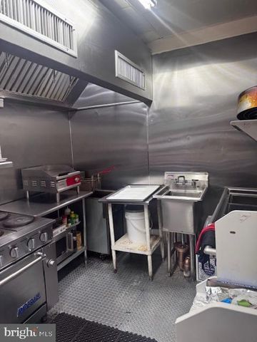 853 JACKSON ST, Philadelphia, PA 19148