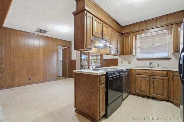 12710 W 68th Street S, Sapulpa, OK 74066