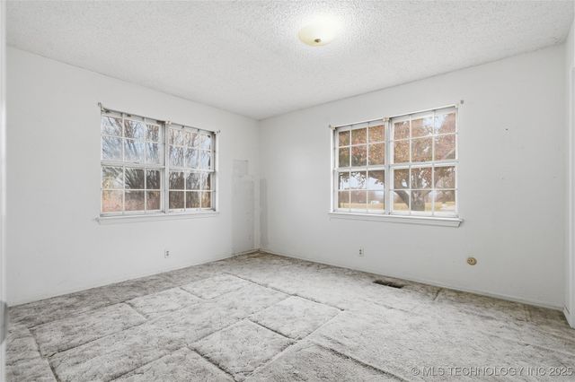 12710 W 68th Street S, Sapulpa, OK 74066