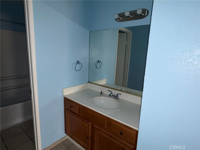 16650 Terrace Lane A, Fontana, CA 92335