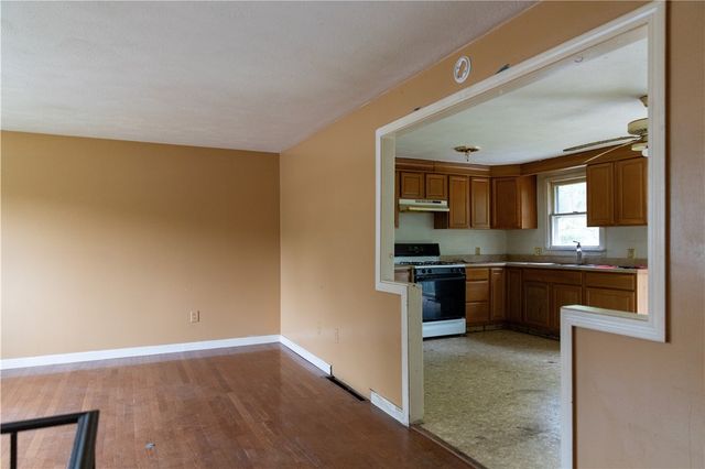 64 Perkins Avenue, Cranston, RI 02910