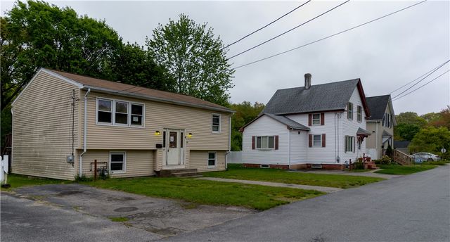 64 Perkins Avenue, Cranston, RI 02910