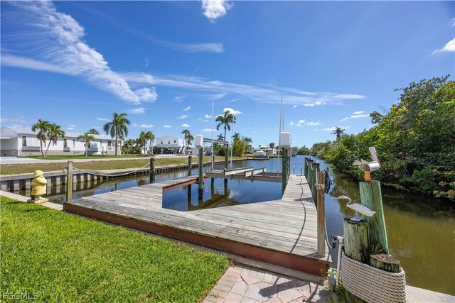 17520 AZALEA LN, Fort Myers Beach, FL 33931