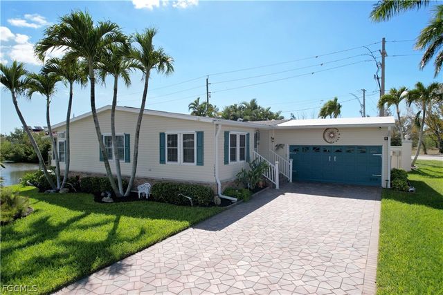 17520 AZALEA LN, Fort Myers Beach, FL 33931