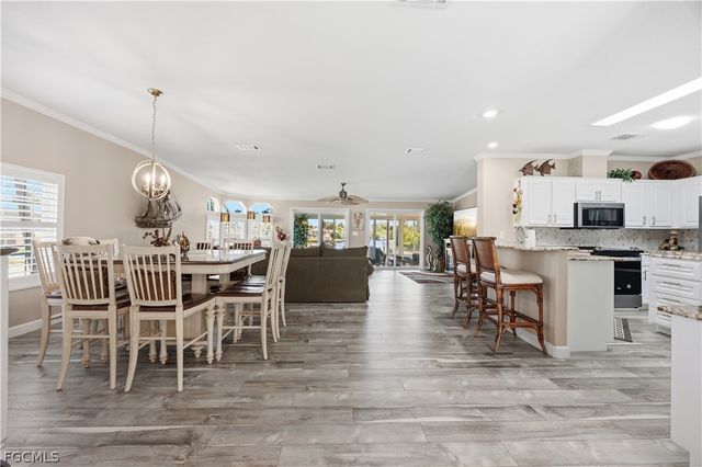 17520 AZALEA LN, Fort Myers Beach, FL 33931