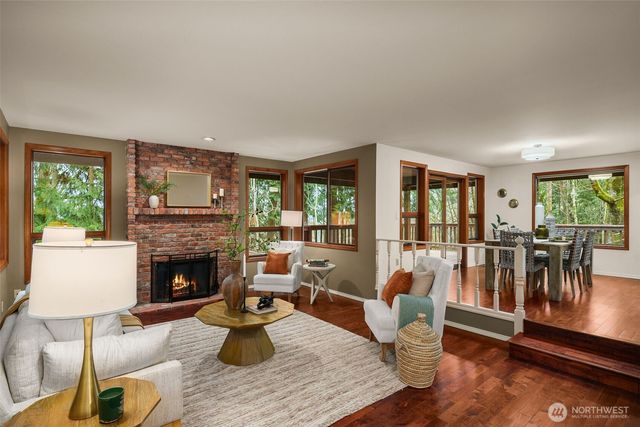 4230 212th Avenue NE, Sammamish, WA 98074