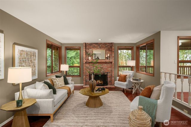 4230 212th Avenue NE, Sammamish, WA 98074