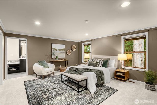 4230 212th Avenue NE, Sammamish, WA 98074