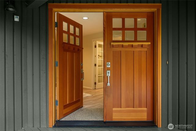 4230 212th Avenue NE, Sammamish, WA 98074