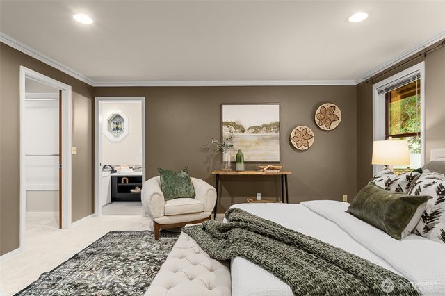 4230 212th Avenue NE, Sammamish, WA 98074